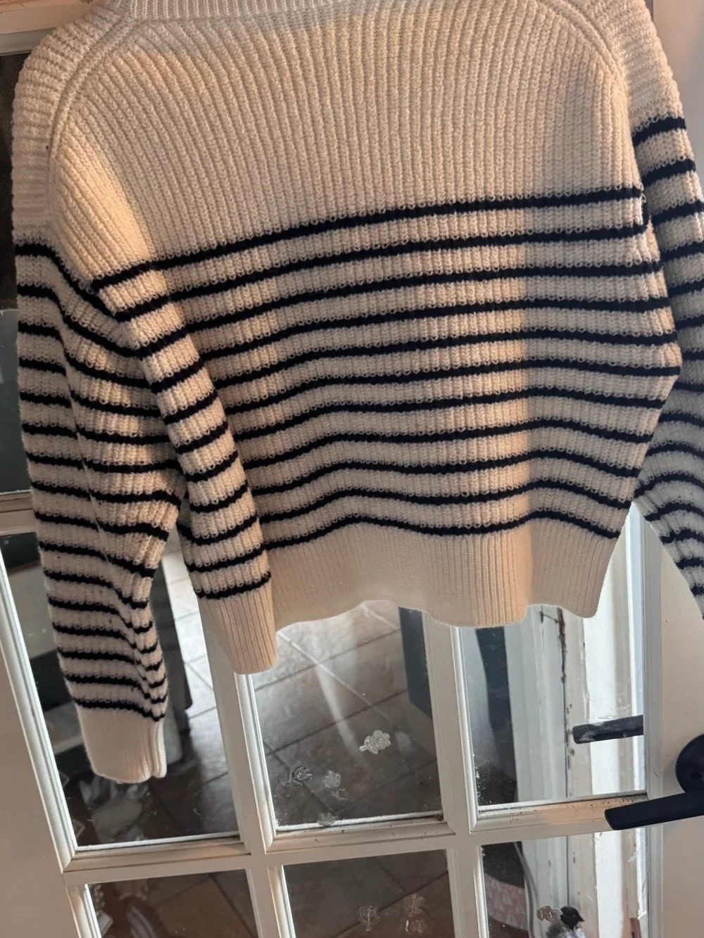 🖤 Wilfred Wool Blend Striped Cropped Sweater — Tagged M (Fits XS/S) - Picture 2 of 5